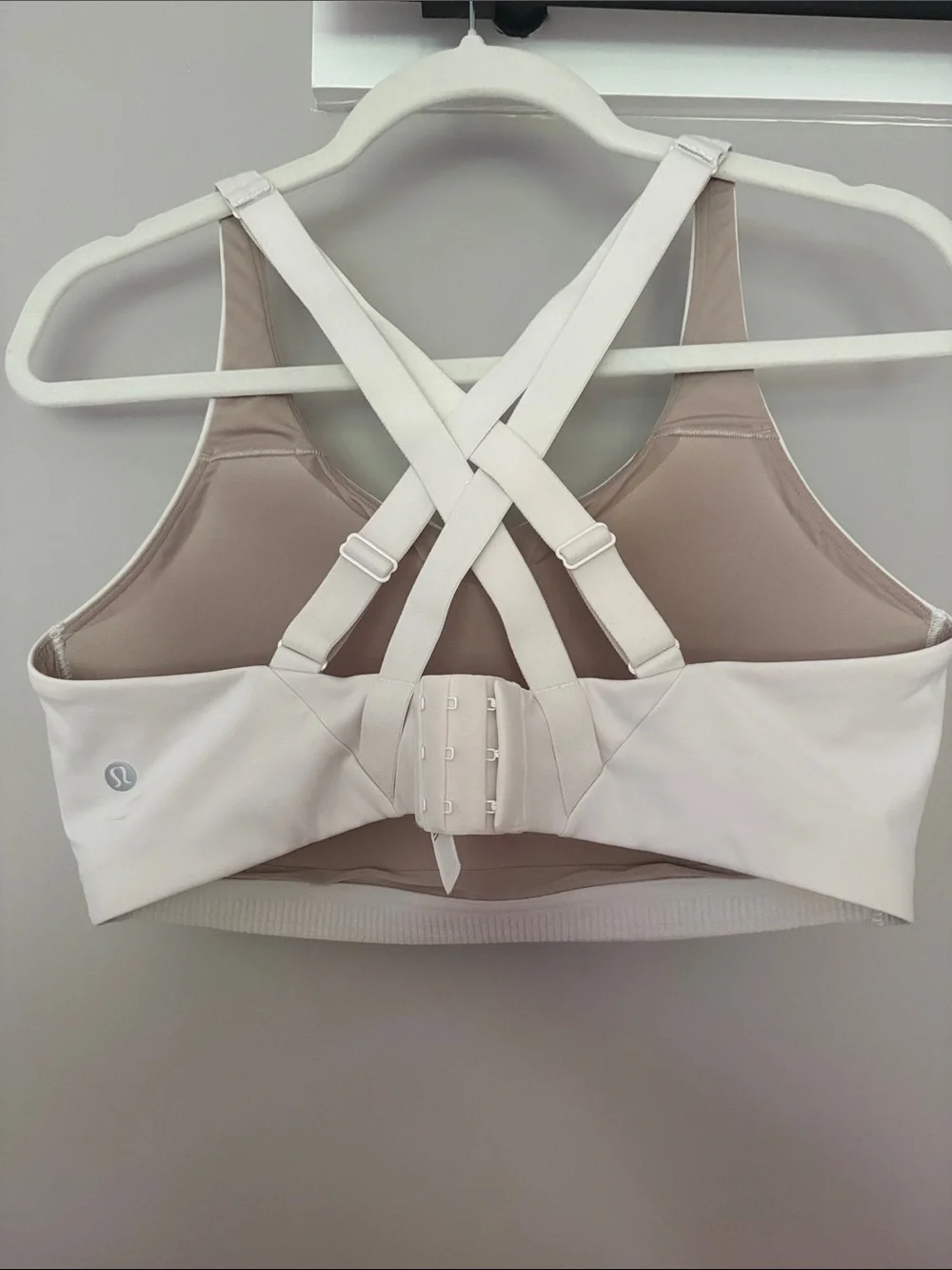 Lululemon White Crisscross Back Sports Bra
